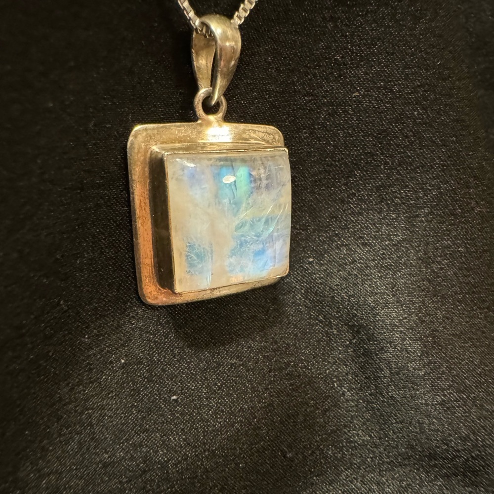 ✨Sold✨ Vintage Moonstone / 925 Sterling Silver Necklace - Picture 3 of 11
